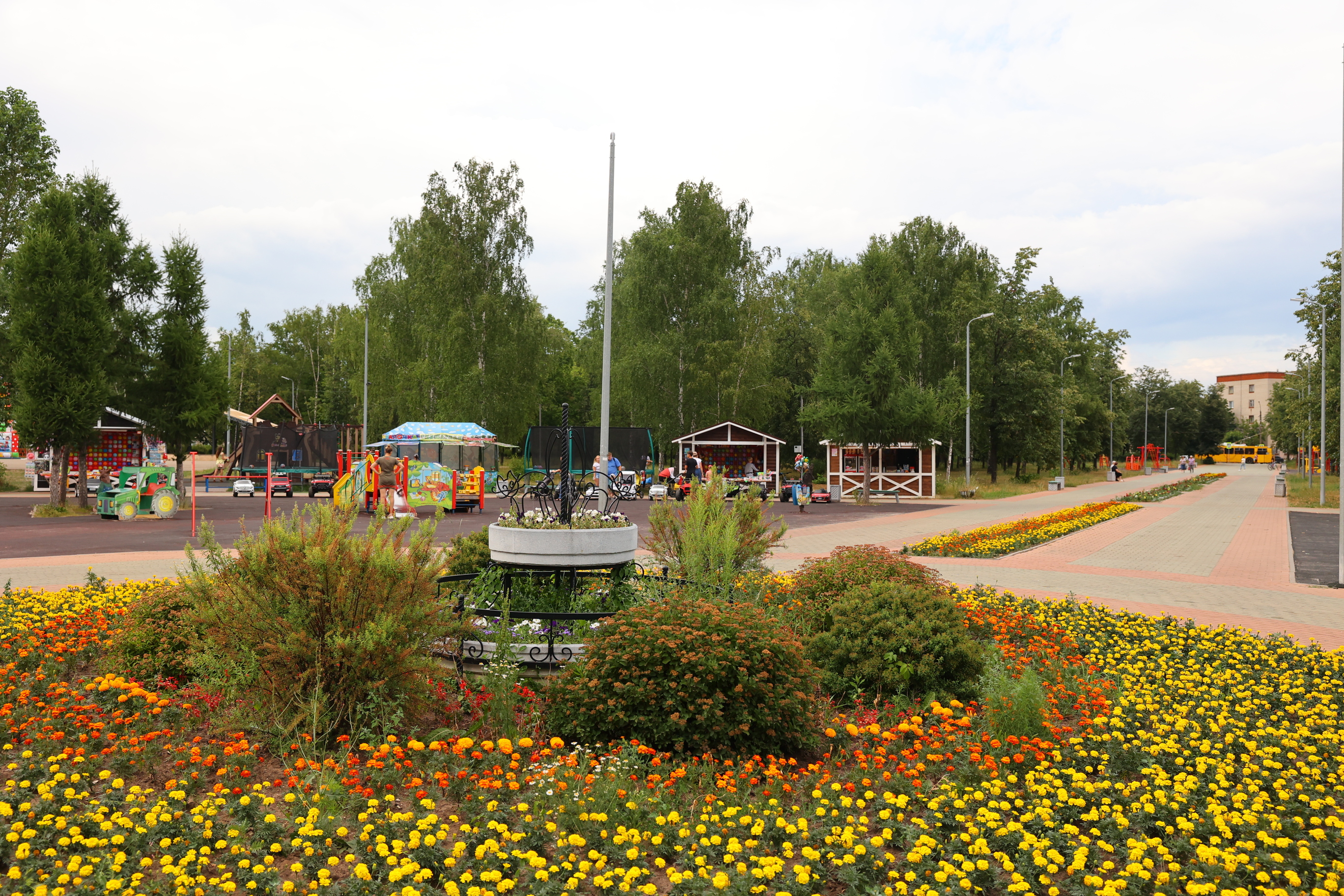 Детский парк Радуга