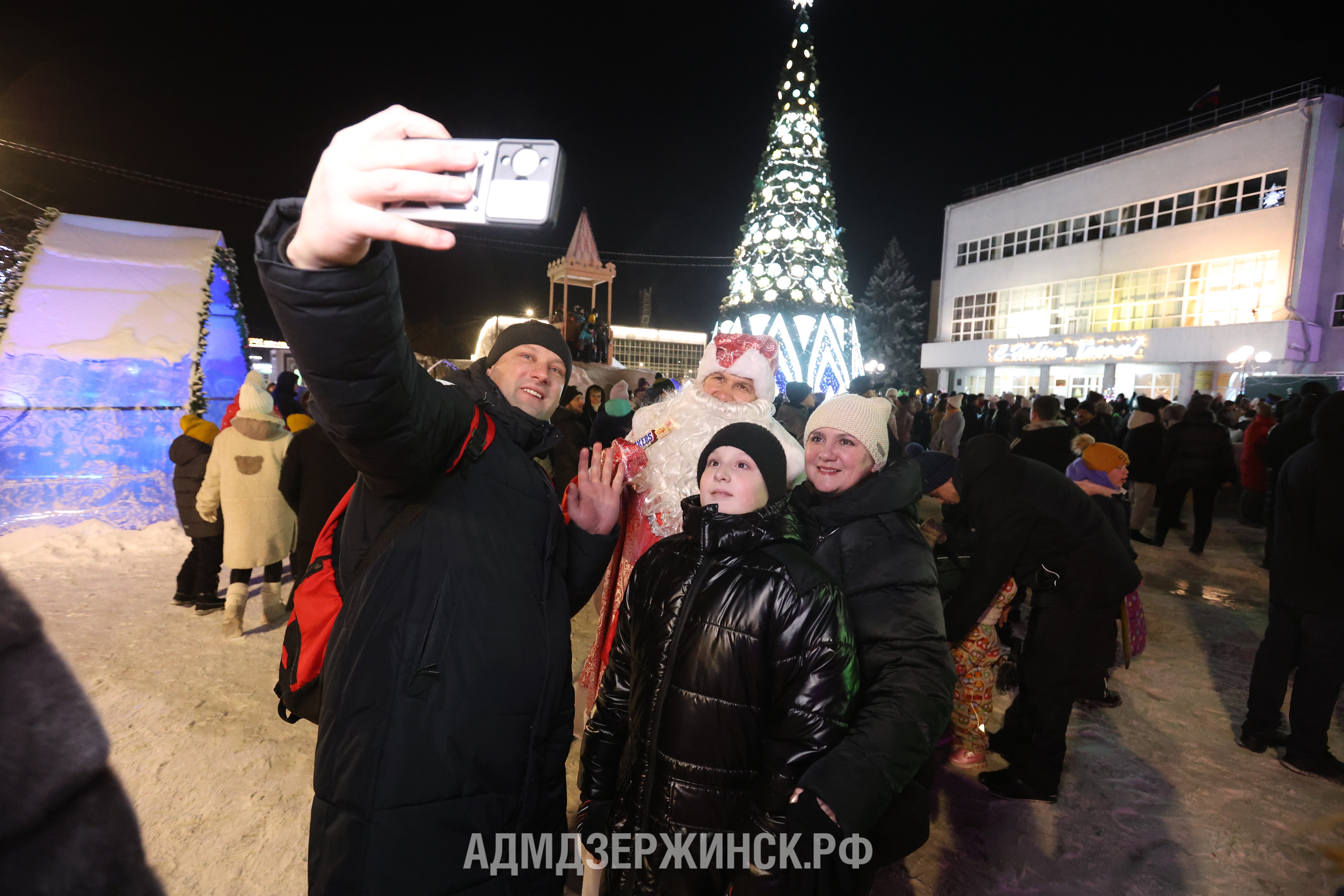 В Дзержинске на главной городской площади встретили Новый год