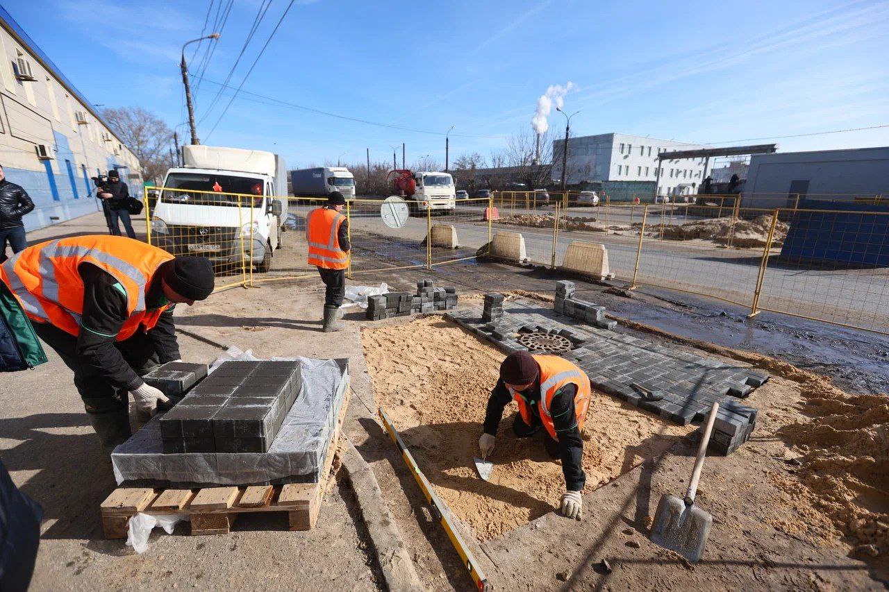 Работы по обустройству новых систем водоотвода продолжаются в Дзержинске