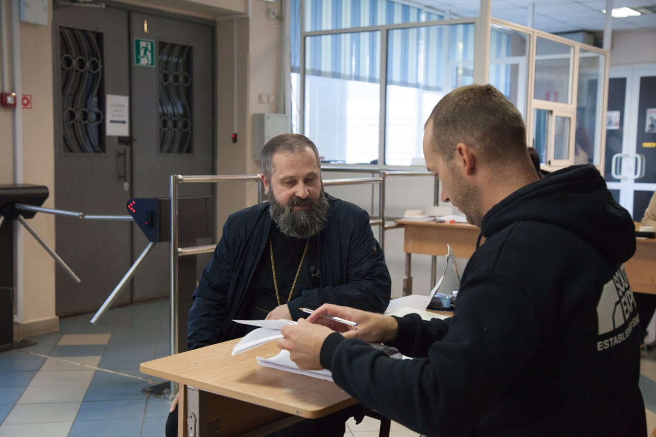 Протоиерей Александр Поляшов принял участие в голосовании по выбору депутатов Думы Дзержинска VIII созыва