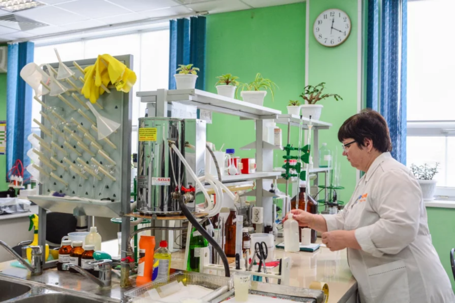 Технологию производства импортозамещающего химического сырья создали на дзержинском предприятии при поддержке Нижегородского Нижегородского НОЦ