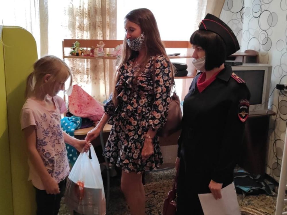 Акция «Помоги пойти учиться» для детей и подростков продолжается в Дзержинске