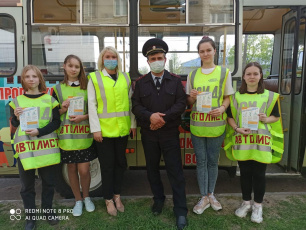 Дзержинская Госавтоинспекция совместно с юными помощниками провели мероприятие для любителей велосипеда