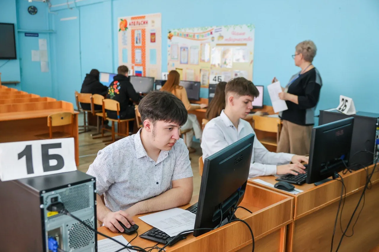 На базе четырех общеобразовательных учреждений Дзержинска состоялось масштабное Всероссийское тренировочное мероприятие по подготовке к ЕГЭ
