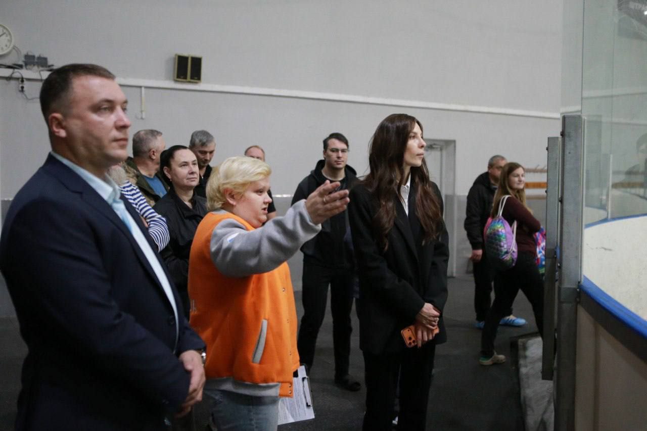 В ФОК «ОКА» Дзержинска прошла ознакомительная экскурсия для участников СВО и членов их семей В ФОК «ОКА» Дзержинска прошла ознакомительная экскурсия для участников СВО и членов их семей