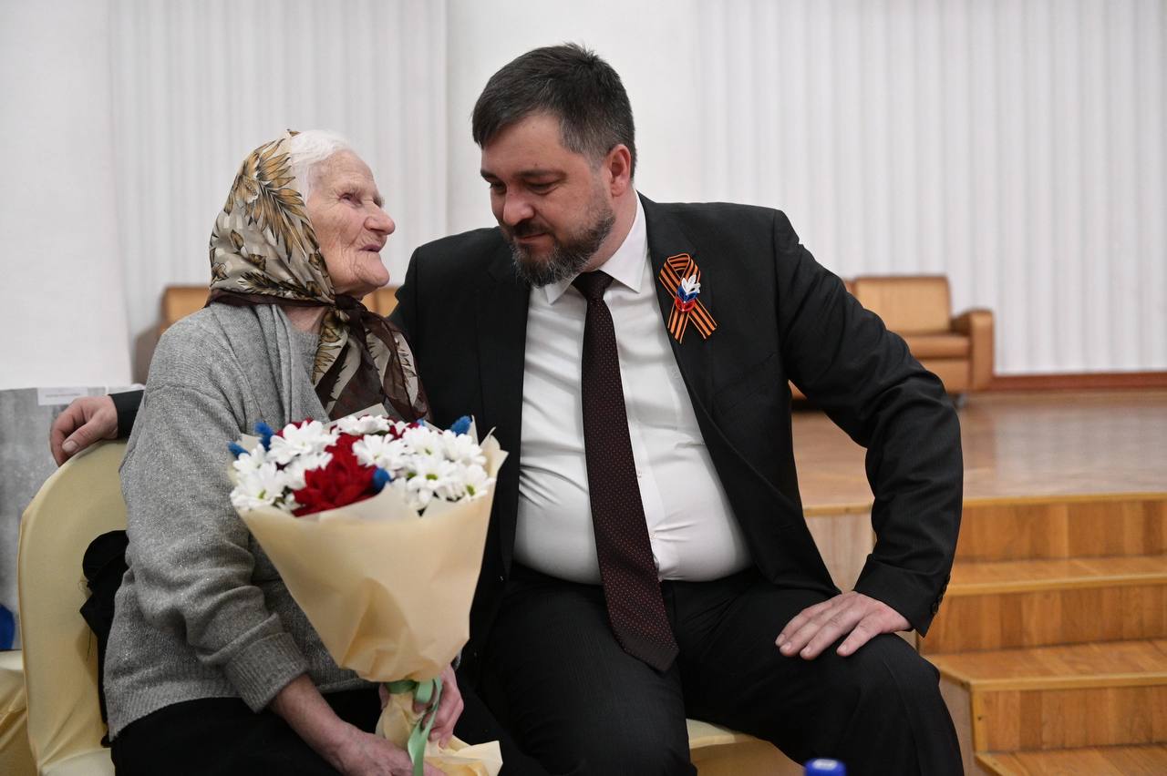 Память жива: в Дзержинске чествовали тружениц тыла и ветеранов труда