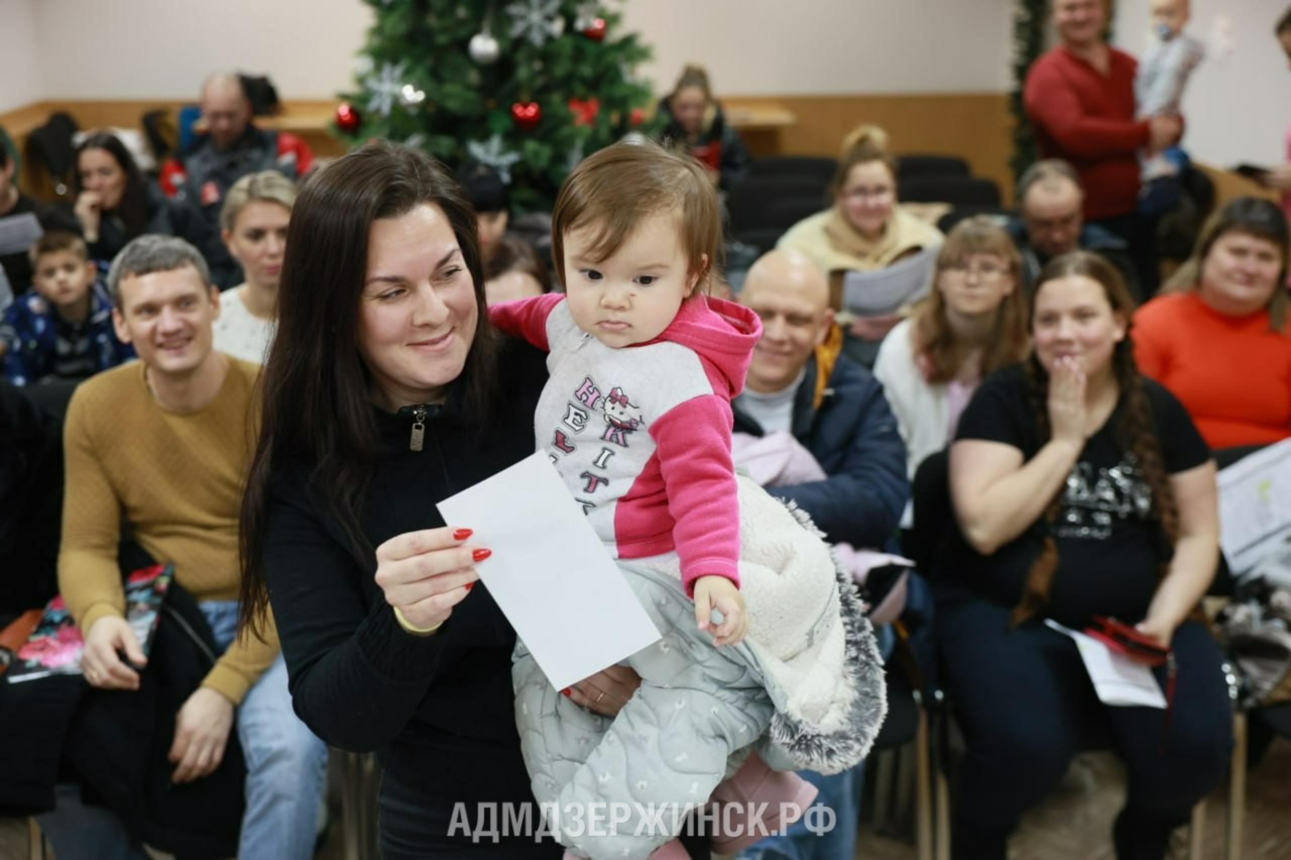 В Дзержинске 19 многодетным семьям предоставлены земельные участки под строительство домов