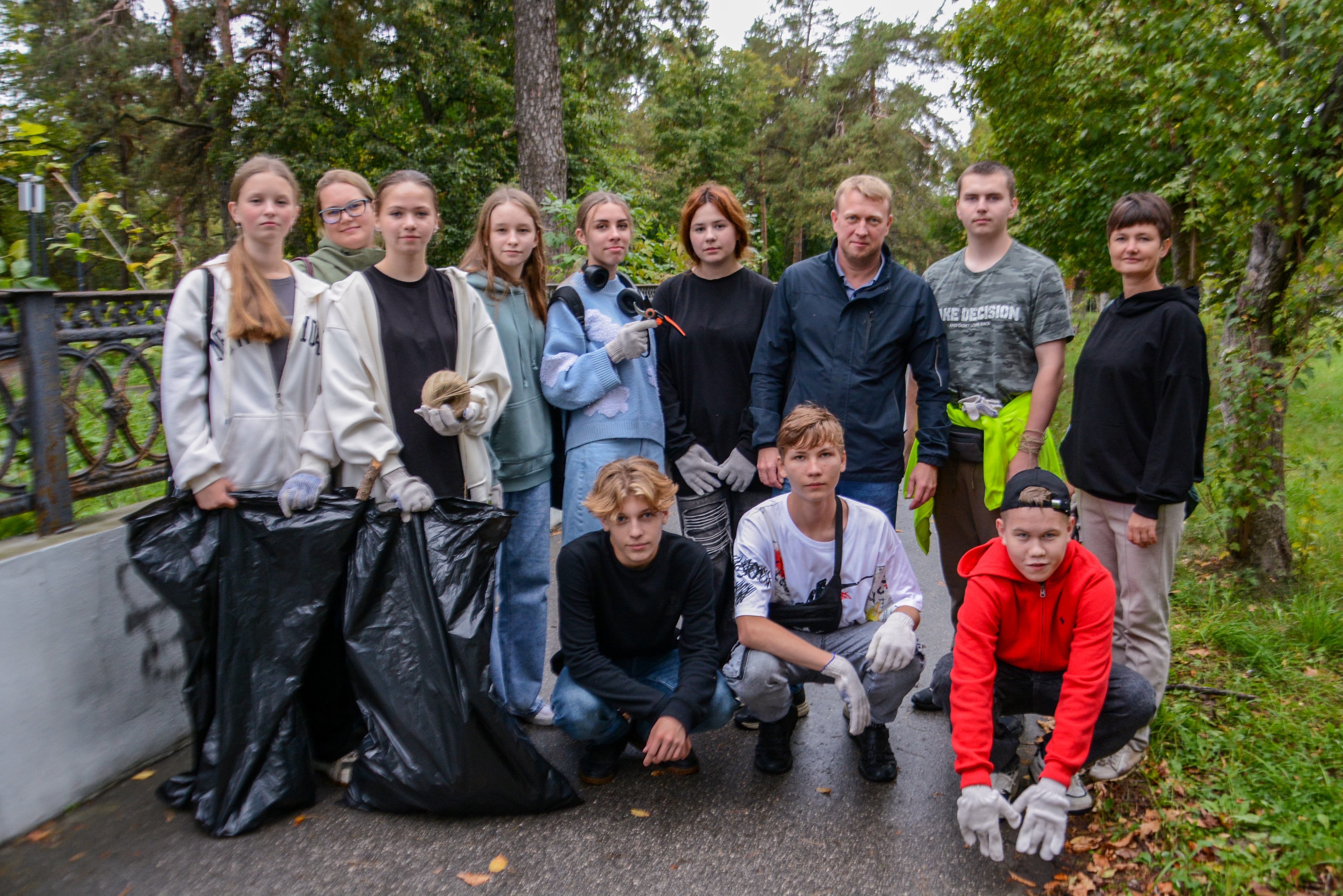 Более 100 дзержинцев приняли участие в «Трудовом десанте»