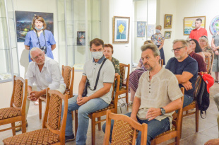 Глава города Дзержинска встретился с художниками и краеведами