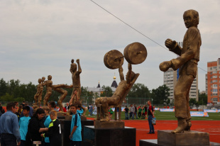 Аллею спортсменов открыли в Дзержинске в День России