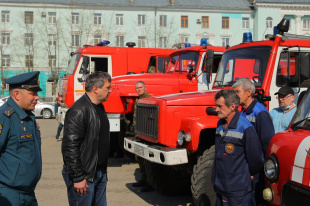 Глава города Дзержинска Иван Носков проверил готовность техники к пожароопасному сезону