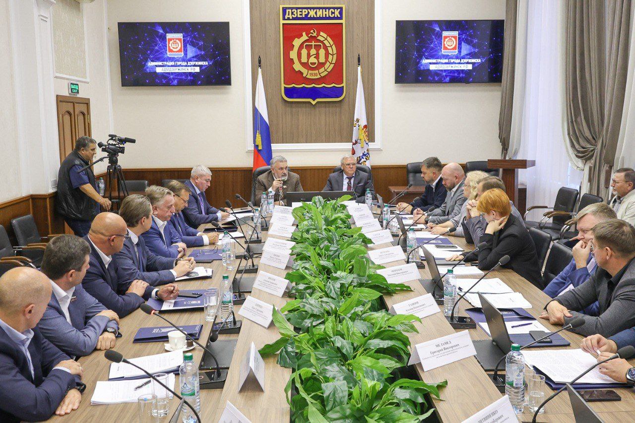 В Дзержинске прошло выездное заседание комитета по градостроительному развитию Законодательного Собрания Нижегородской области