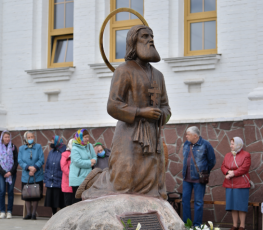 В Дзержинске открыт памятник преподобному Серафиму Саровскому