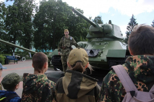 Военно-патриотическая смена «Юнармеец» прошла в Дзержинске