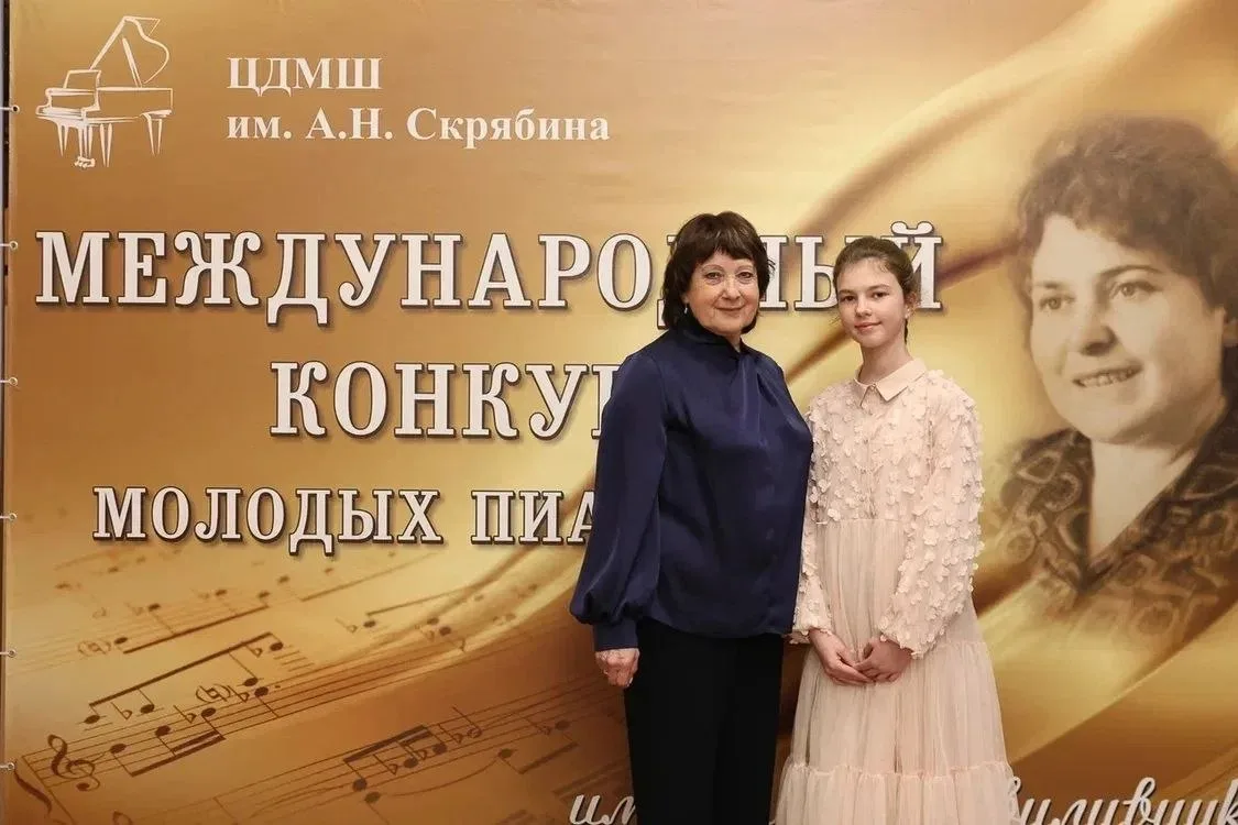 43 участника из России, Республики Беларусь и Китайской Народной Республики приняли участие в VI Международном конкурсе молодых пианистов имени Л. А. Хвиливицкой.