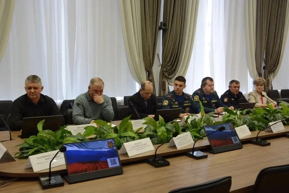 Городская комиссия по предупреждению и ликвидации чрезвычайных ситуаций под председательством первого заместителя главы Дзержинска Глеба Андреева подвела итоги подготовки к весеннему подъему воды.