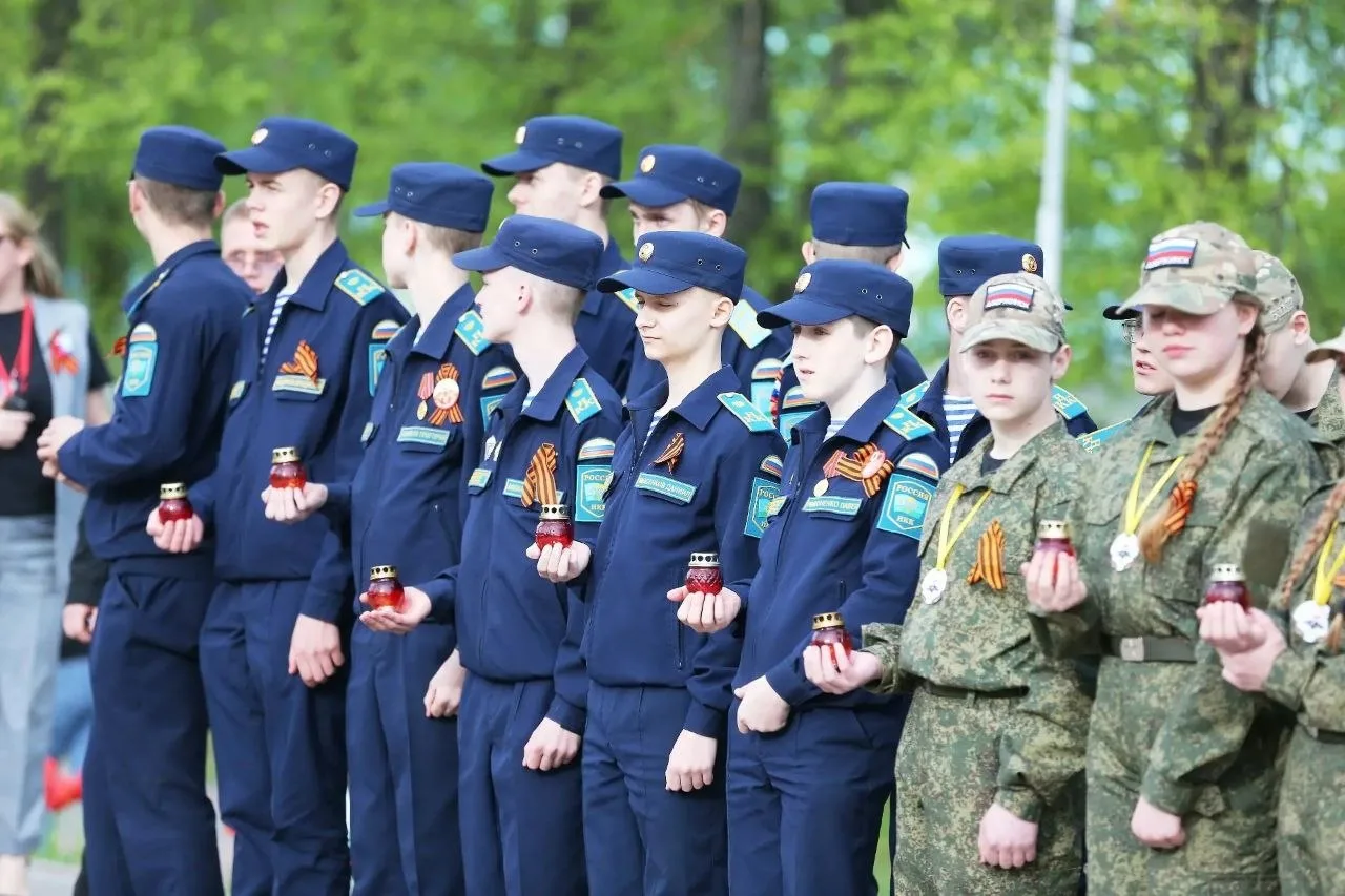У мемориала памяти на старом городском кладбище прошла традиционная панихида по воинам, скончавшимся от ран в дзержинских госпиталях в годы Великой Отечественной войны.
