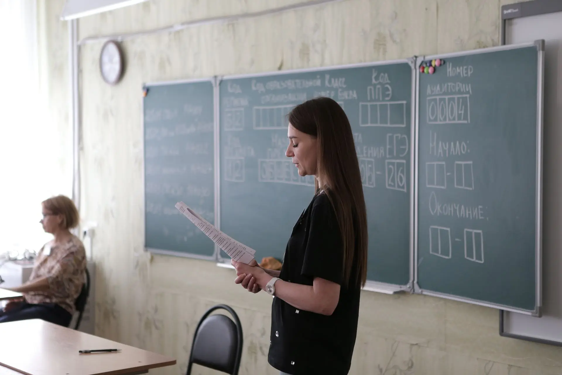 На базе школы №9 состоялось тренировочное мероприятие по подготовке к государственной итоговой аттестации по обществознанию.