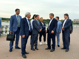 Дзержинск с рабочим визитом посетил заместитель министра строительства и жилищно-коммунального хозяйства РФ Максим Егоров