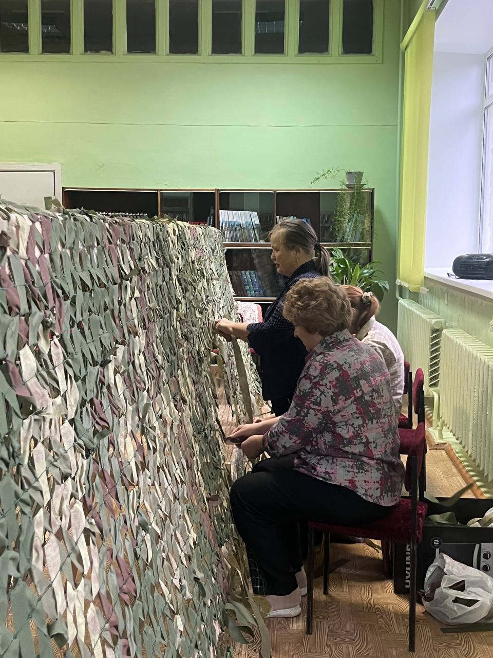 СВОих не бросаем!