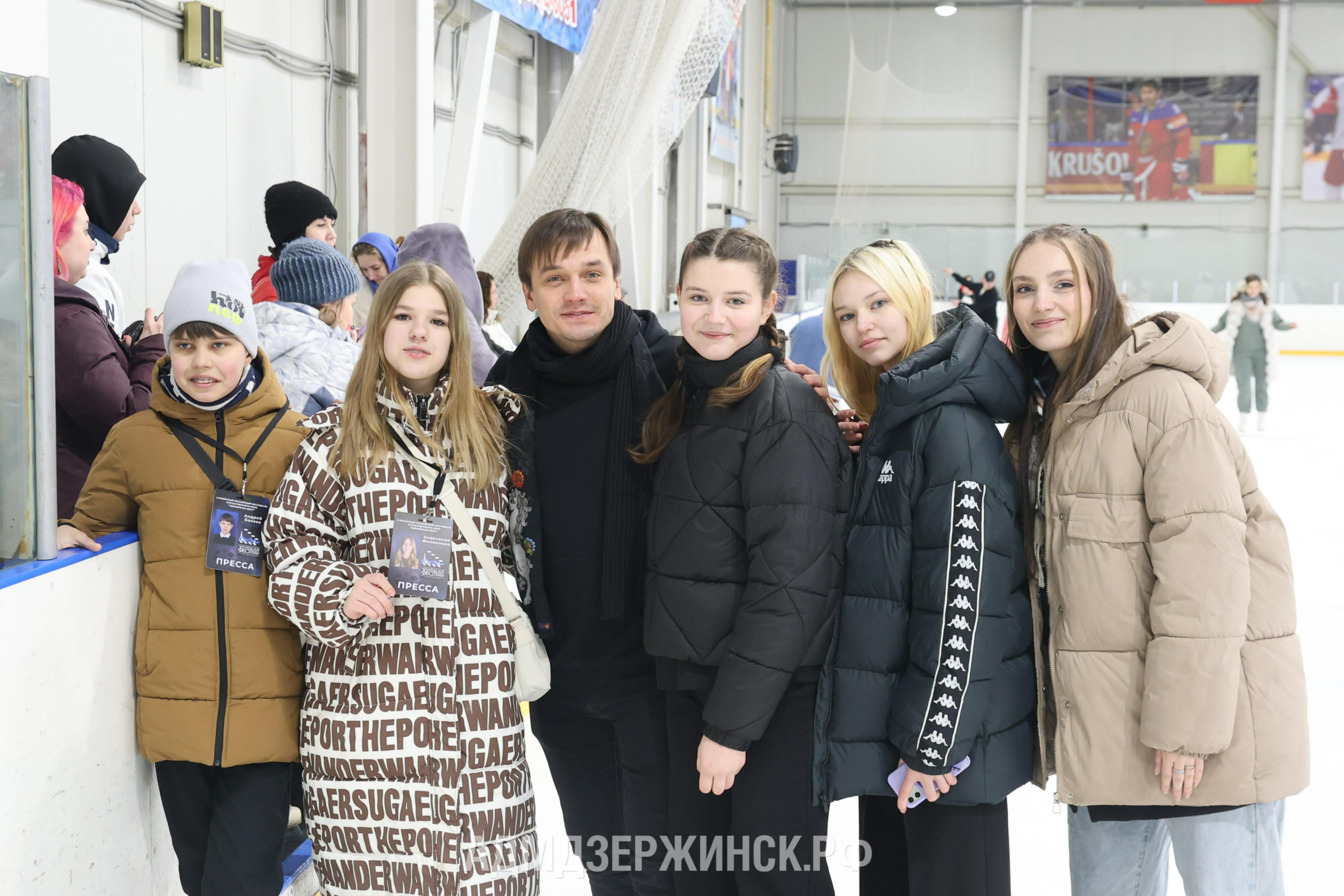 Артисты кинофестиваля «Черноречье Фест» вышли на лед в Дзержинске