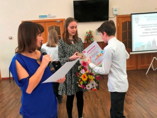 Городской брейнапримеринг «Хоть газета и мала, очень много нам дала» прошел во Дворце детского творчества