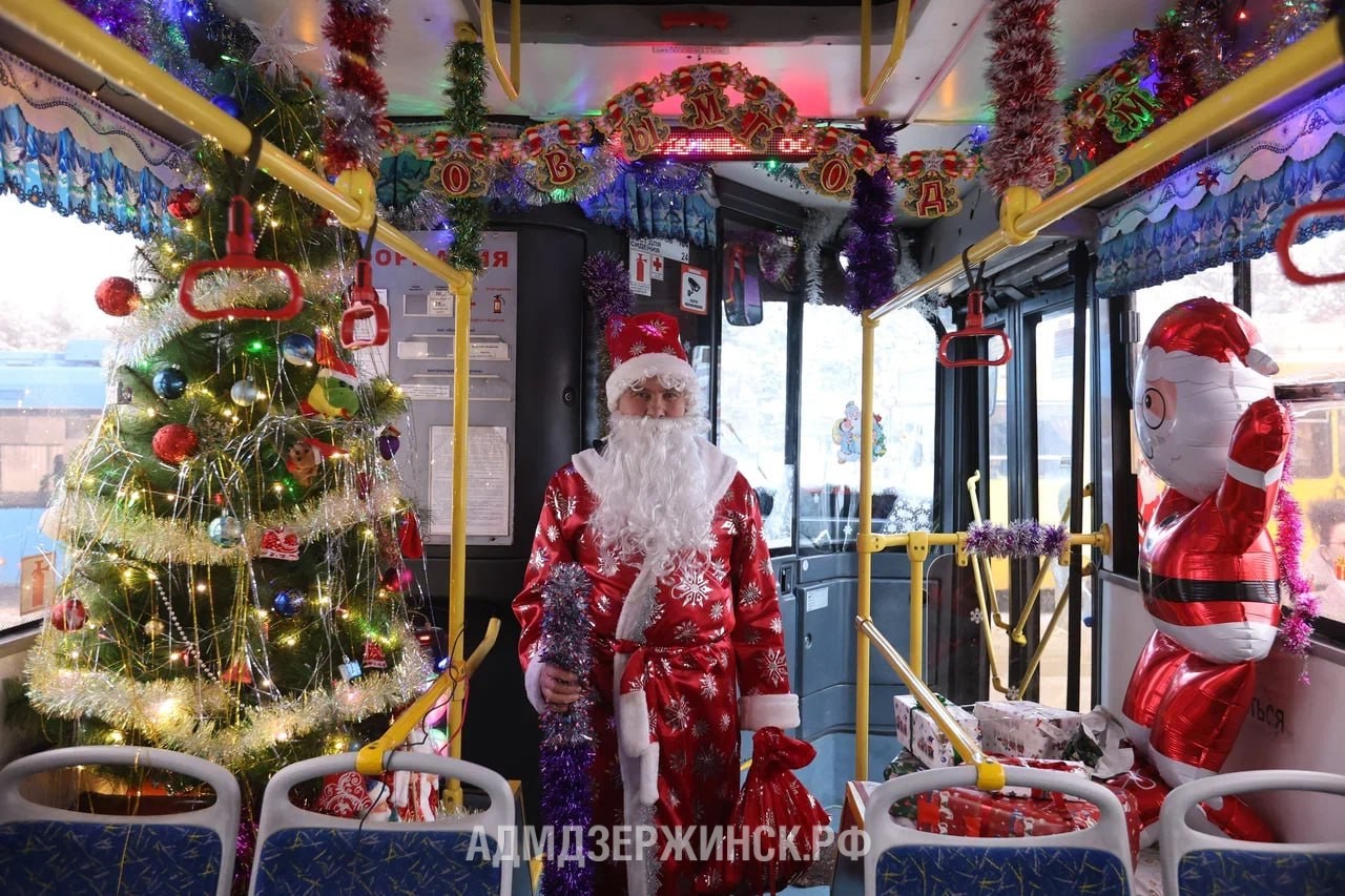 В Дзержинске проходит конкурс на лучшее украшение общественного транспорта