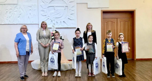 Дзержинская Госавтоинспекция награждает участников городского конкурса «Дорога глазами детей»