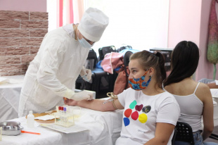 Около 30 человек приняли участие в донорской акции от проекта «Pro100донор» в Дзержинске