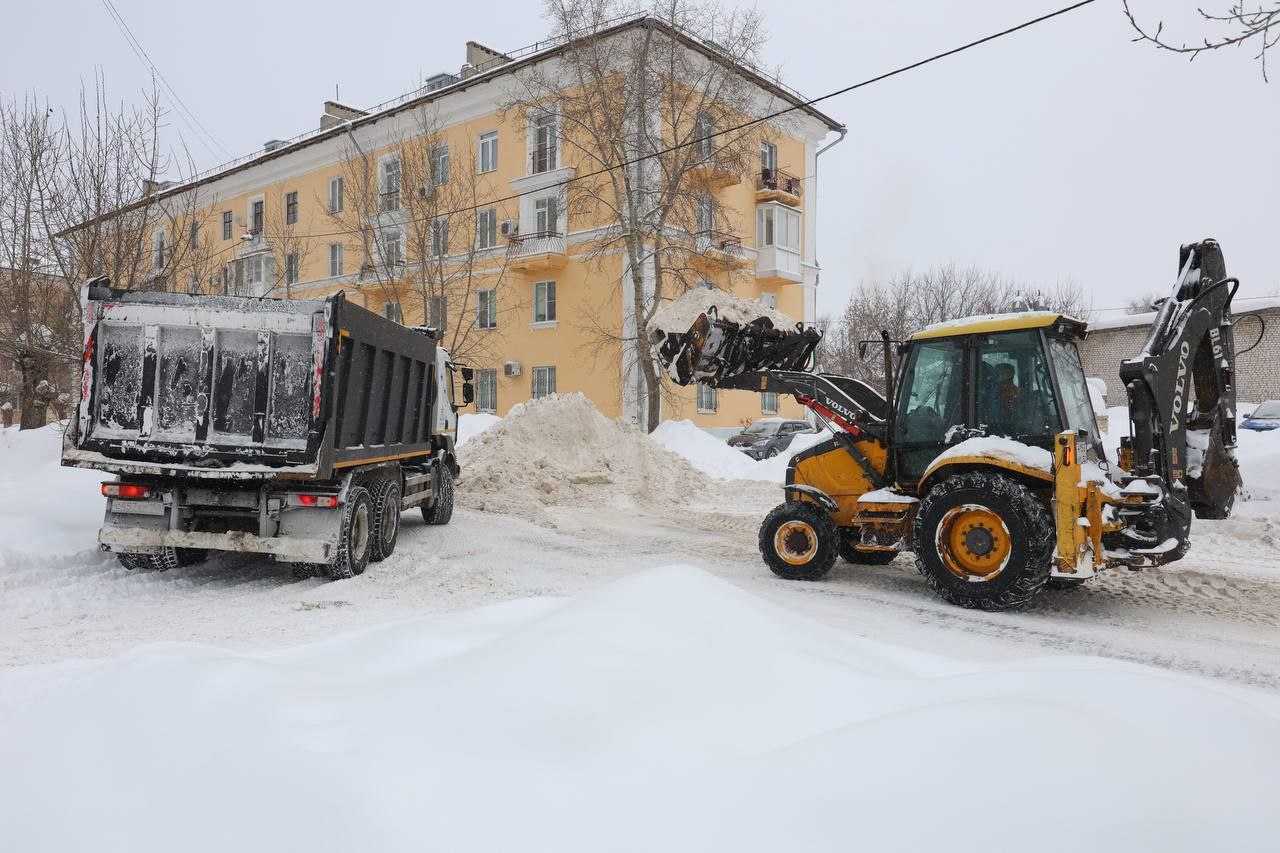 За два дня, 27 и 28 января, в Дзержинске выпало почти 20 сантиметров снега