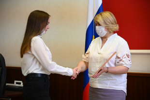 Волонтеров, принимавших участие в уходе за белками, наградили в Дзержинске