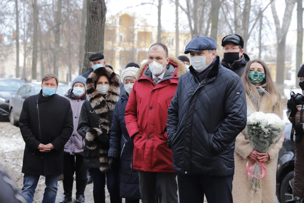 wo-4ZF06_is.jpg wo-4ZF06_is.jpg